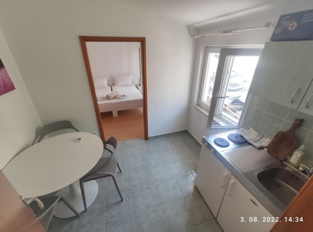 Aqua Apartments Omiš Exterior foto